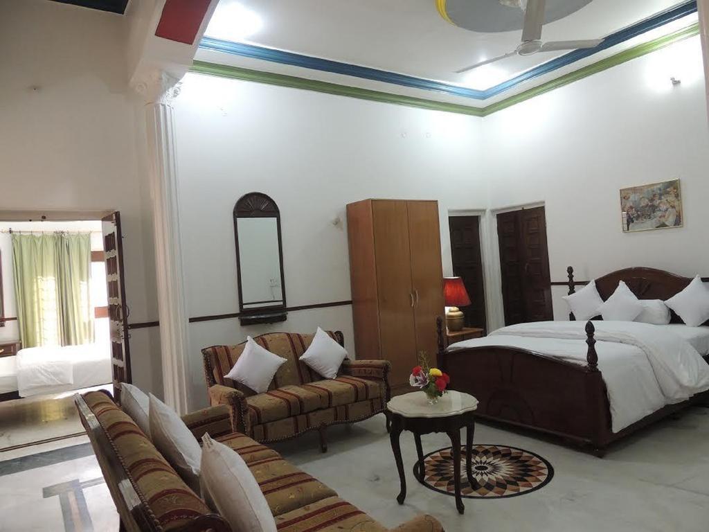 Kunjpur Guest House Allāhābād Junction الغرفة الصورة
