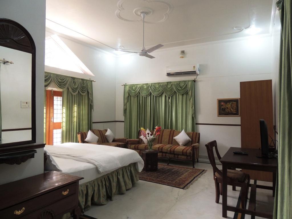 Kunjpur Guest House Allāhābād Junction الغرفة الصورة